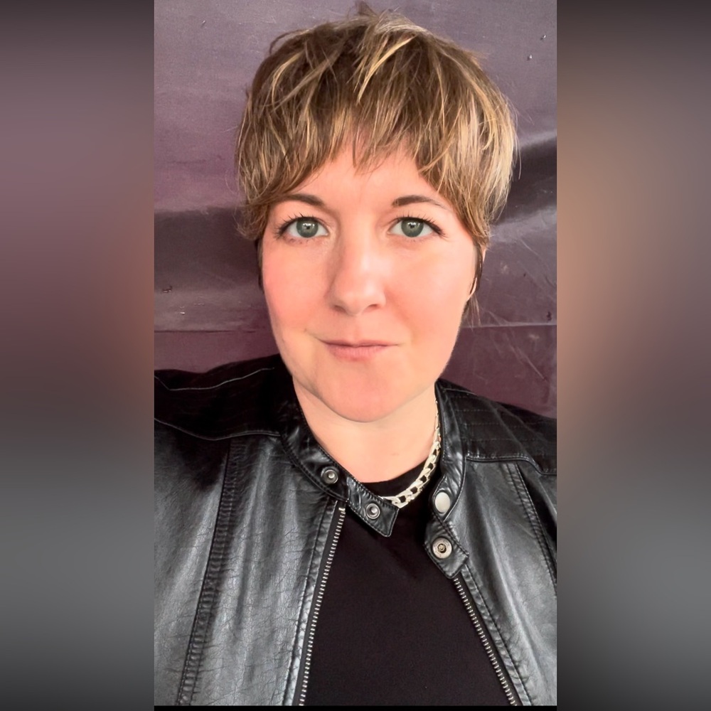 Meet your Posher, Cassi